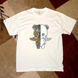 New “Fly Robo Bear” Graphic Tee- Size XL